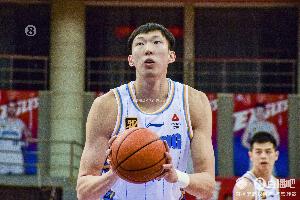 媒体人谈周琦：CBA是否该就球员伤病出台措施？能不能打得有标准