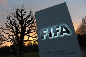 莱昂上诉至CAS将在5月初举行听证会，FIFA没考虑邀请巴萨踢世俱杯