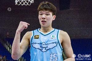 系列赛被拖至抢五大战！青岛主场的17连胜被终结
