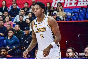 青岛全队罚球31中28&命中率90% 广厦28中17&命中率仅60%