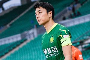 记者：李磊因为发烧，缺席了今天国安队训练