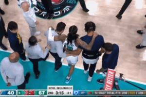 😭他真的！莫兰特被搀扶走出场 经提醒后坚持返回罚球