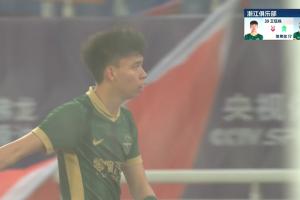 拼尽全力！王钰栋第84分钟被换下，本场7次射门打进2球