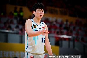 直播吧：杨瀚森即将前往芝加哥 开始联合试训