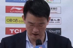 首冠！王博激动落泪：大家勇于担责任 今晚球员做得非常非常好
