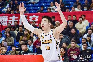 这谁顶得住？广厦冠军战三分球34投19中 命中率高达55.9%